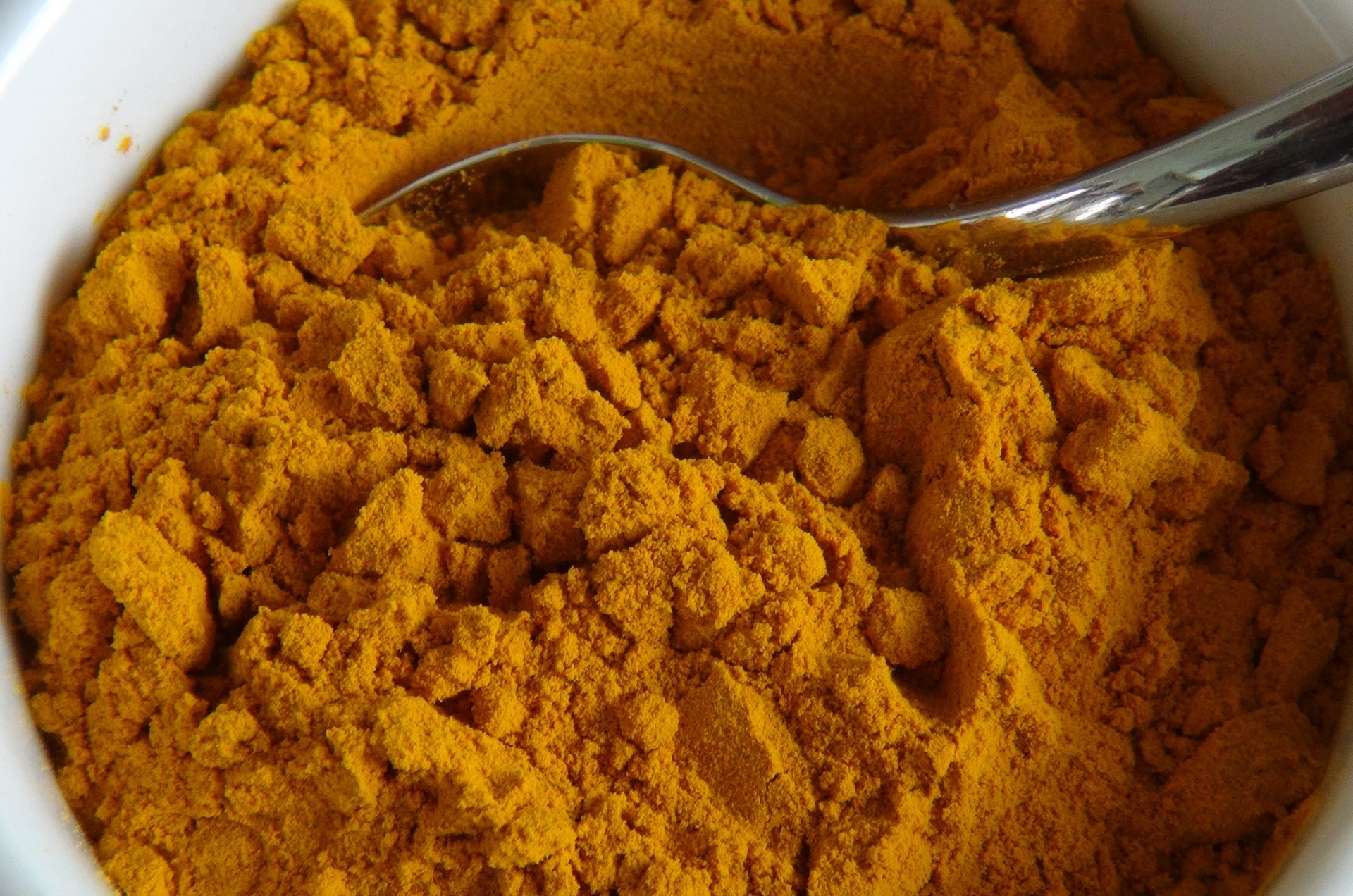 Kurkuma aus der Ayurveda-Küche des "Sri Lanka Ayurveda Garden" in Ambalangoda auf Sri Lanka. 