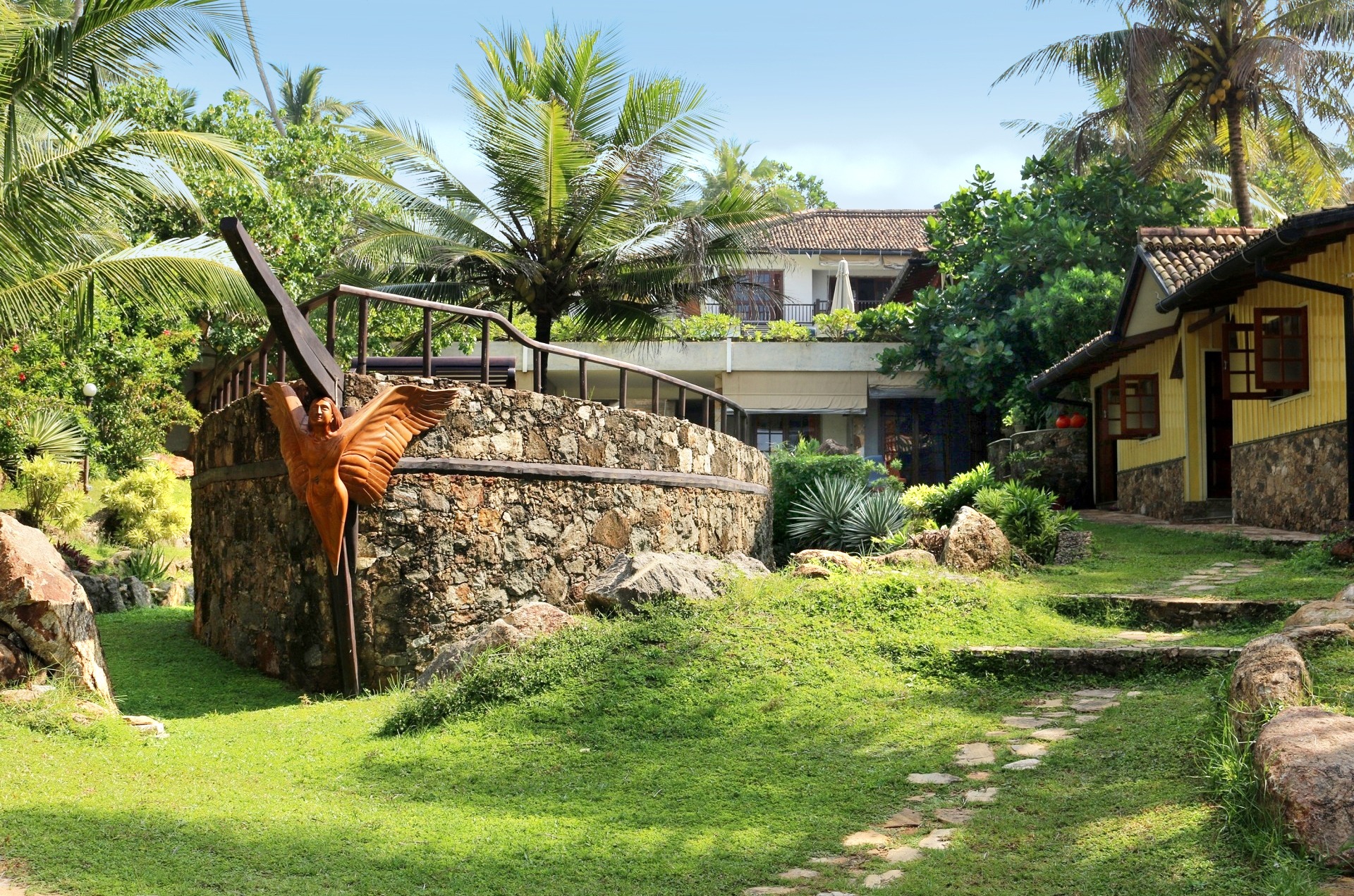 Strandgarten der Shakti Villa 