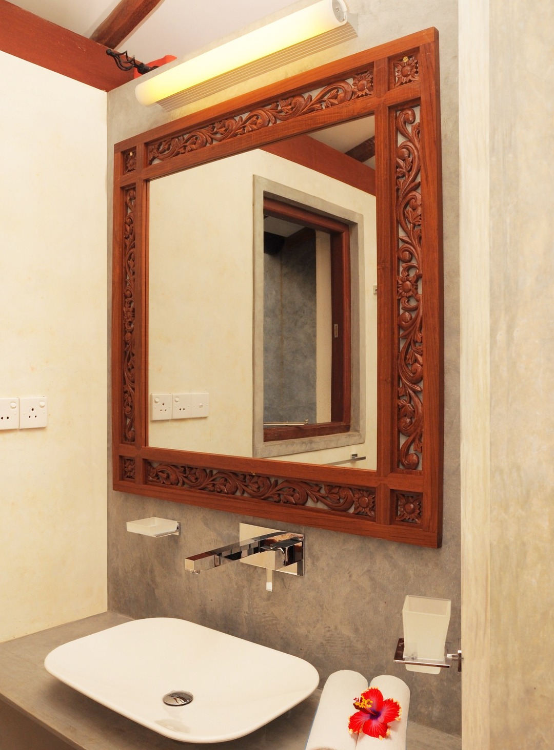 Badezimmer im Pool-Bungalow