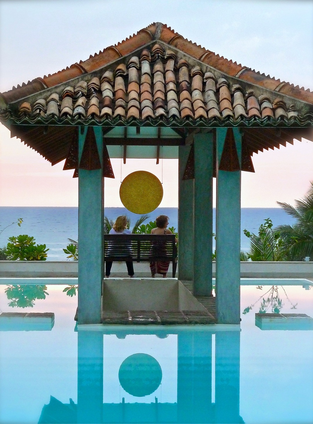 Pool mit Meerblick in der Shakti Villa auf Sri Lanka 